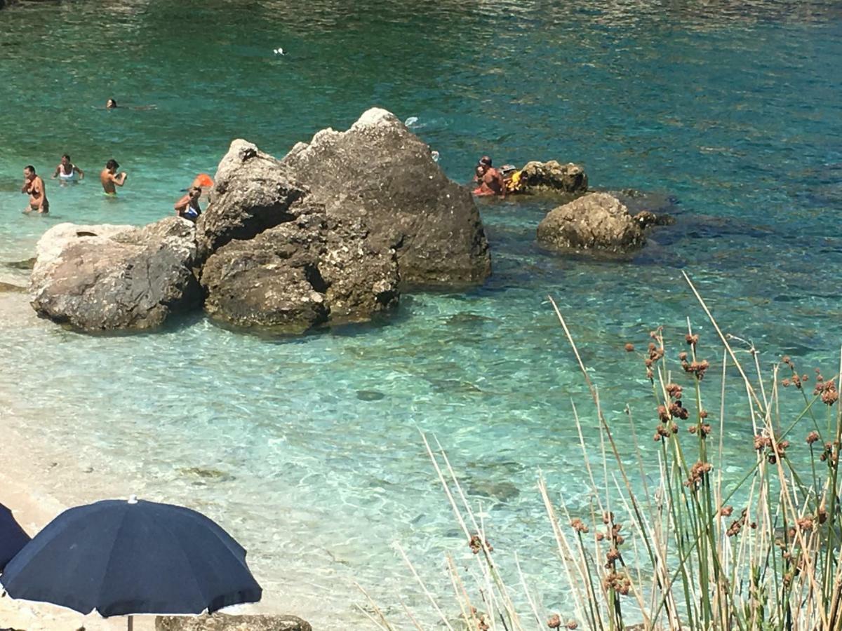 סקופלו Appartamenti Cala Azzurra מראה חיצוני תמונה