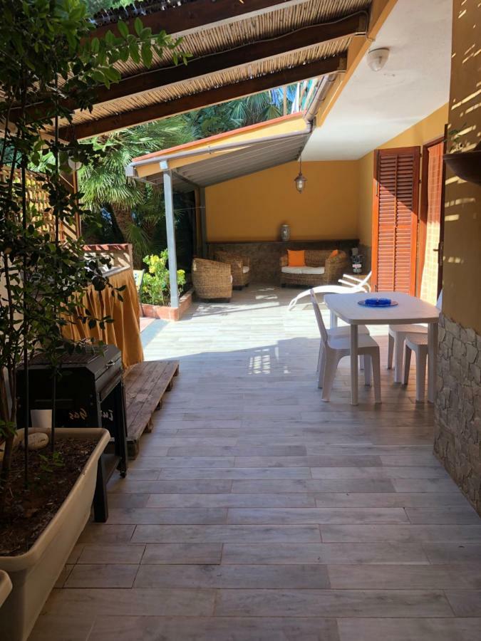סקופלו Appartamenti Cala Azzurra מראה חיצוני תמונה